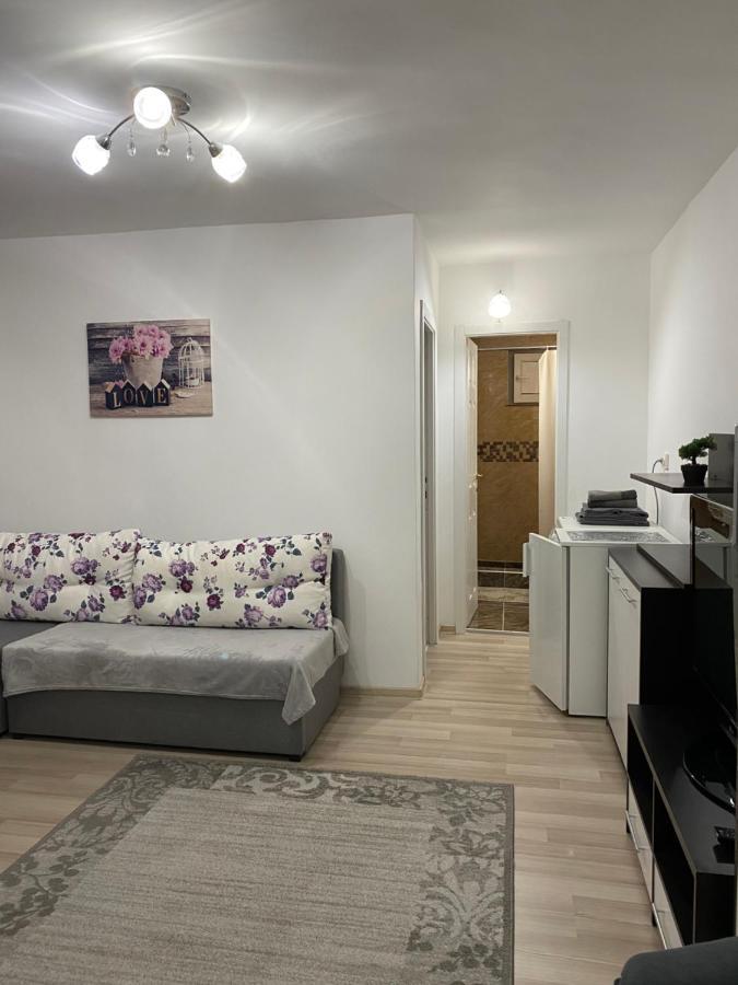 5 Residence Apartment คาฟนิค ภายนอก รูปภาพ